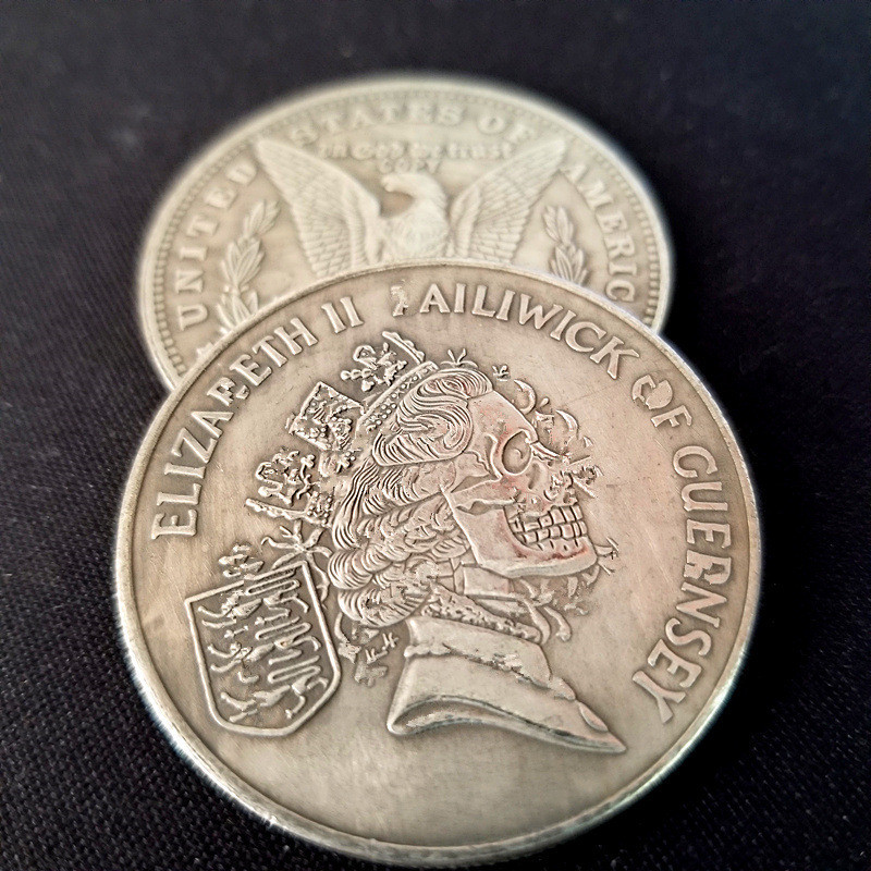 Сувенір монета долар США “Череп Єлизавети II“ (Гернсі). Hobo Coin Morgan
