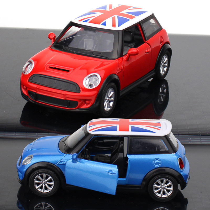 Модель автомобіля 1:36 Мінікупер Rover Mini Cooper