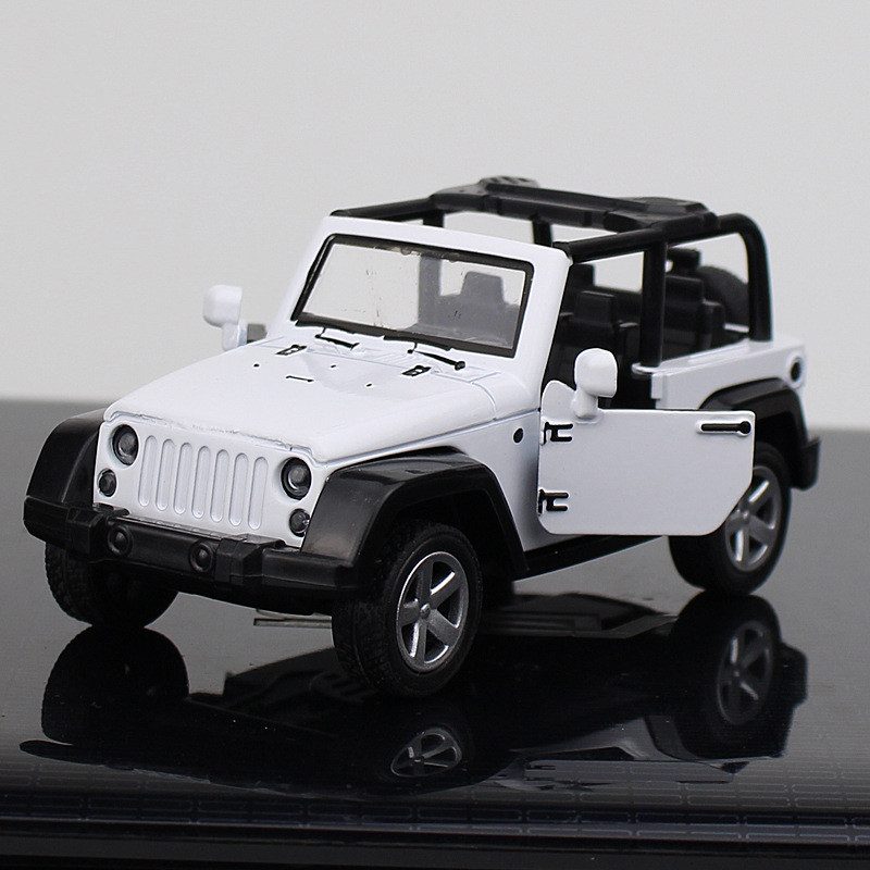 Модель автомобіля Jeep кабріолет ( 1:36)