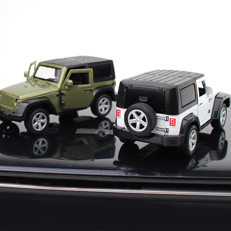 Модель автомобіля Jeep ( 1:36)